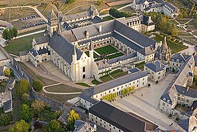photo Fontevraud-l'Abbaye